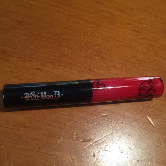Kat Von D XO Vinyl Lip Cream - Picture 4 of 11